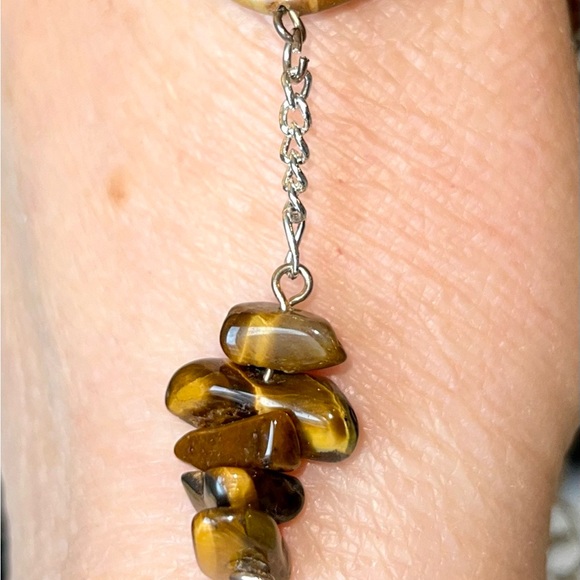 Handmade necklace with sandstone and tigers eye. 24” + 3” drop. - Picture 6 of 6